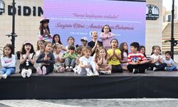 Didim’de Anneler Günü’ne Özel “Sevginin Ritmi” yankılandı