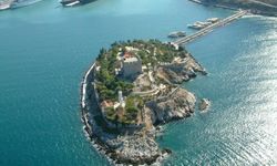 Güvercinada Kalesi'ndeki 'Tarihi mezarın' sır perdesi aralandı