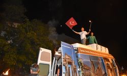Karacasu'da bayram coşkusu fener alayı ile taçlandı