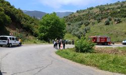 Karacasu'da öğrencilerin yaralandığı yol isyan ettirdi: 2 ayda 3 araç dereye uçtu