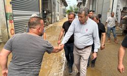 Künkcü, sel mağduru esnafı yalnız bırakmadı