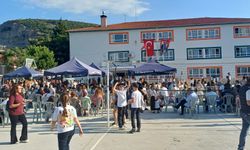 Kuşadası'nda kazanlar 'Eğitime destek' için kaynadı