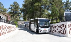 Kuşadası'nda mezarlık ziyaretlerine Belediye desteği