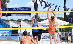 Plaj voleybolunun kalbi Aydın Tekstil Park’ta atıyor