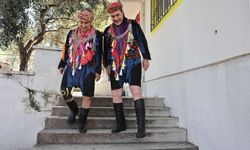 Başkan Erdem ve Rektör Kent’ten zeybek şov