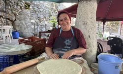 Aydın'ın vazgeçilmez lezzeti: Köy pazarının gözdesi oldu
