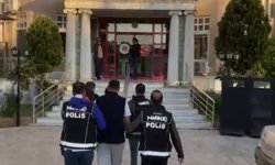 Didim'de denizde durdurulan teknede zehir fışkırdı