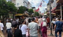 Nazilli’de bayram bereketi: Uzun Çarşı’da hareketlilik arttı