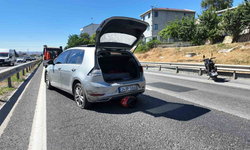 Otomobile arkadan çarpan motosiklet sürücüsü hayatını kaybetti