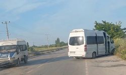 İşçi servisleri çarpıştı; 10 kişi yaralandı
