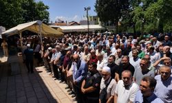 Kaderin böylesi: Arkadaşının cenazesinde kalp krizi geçirdi