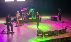 Didim'de Kolpa konserine yoğun katılım
