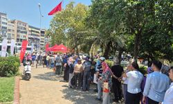 Aydın Vakıflar Bölge Müdürlüğü’nden aşure hayrı: Vatandaşlardan yoğun ilgi