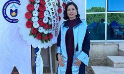 Aydınlı üç çocuk annesi, üniversiteyi dereceyle bitirdi