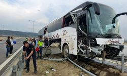 Aydın-Denizli Otoyolu'ndaki kazanın detayları belli oldu: Muavinin bacağı koptu, 18 kişi yaralandı