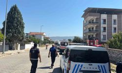Çatıdaki kartonlar alev aldı: 4 kişi dumandan etkilendi