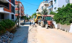 Didim Belediyesinden kent merkezinde yol bakım ve onarım çalışmaları