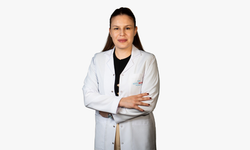 Op. Dr. Güneş’ten önemli açıklama: Göz kapağı estetiği yaşam kalitesini arttırıyor