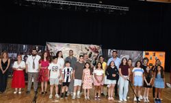 “Figaro’nun Dünürü" adlı oyun Didimlilere hoş saatler yaşattı