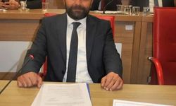 Gürer’den CHP’ye tepki; “Hizmetin önüne duvar örüyorlar”