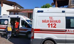 Karacasu'da freni tutmayan elektrikli bisiklet devrildi: Anne ve kızı yaralandı!