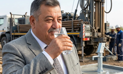 Kuşadalı Muhtar kolları sıvadı mahalle içme suyuna kavuştu