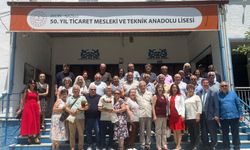 Nazilli’de anlamlı buluşma : İlk mezunlar 43 yıl sonra bir araya geldi