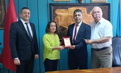 Örnek şoför, plaket ve çeyrek altınla onurlandırıldı