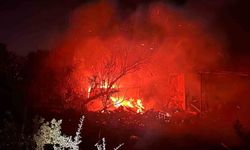 Söke’de depo yangını paniğe neden oldu