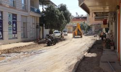 Nazilli Belediyesi’nden yol yapımında büyük atılım:  Nazilli şantiyeye döndü