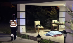 Villa bahçesindeki içki masasında cinayet: 1 ölü
