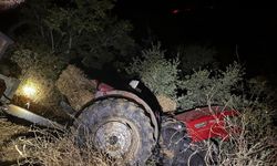 Kaza yapan traktörün sürücüsü hayatını kaybetti