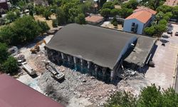 Aydın’ın 65 yıllık spor hafızası yıkılıyor