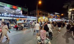 Altınkum Yalı Caddesi’nde yaz yoğunluğu