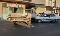 Aydın'da otomobil ve kamyonet çarpıştı