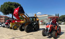 Koçarlı’ya yeni araç takviyesi: Başkan Arıcı vatandaşlara tanıttı