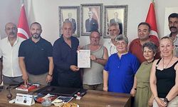 Didim MHP yönetimi mazbatasını aldı