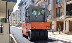 Efeler Belediyesi’nden Albayrak Caddesi’nde asfalt mesaisi