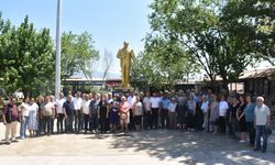 Karacasu’da CHP’den Toplu İstifa: Belediye Başkanı, İlçe Yönetimi ve Meclis Üyeleri "Yeni Parti"ye Katıldı