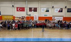 Minikler Hentbol Türkiye Şampiyonası Kuşadası’nda tamamlandı