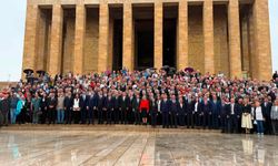 Yeni Parti’nin ilk durağı Anıtkabir oldu