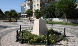 8 Mart Emekçi Kadınlar parkındaki büste zarar verildi
