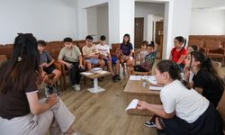 Efeler’de çocuklar felsefeyle düşünmeyi öğreniyor