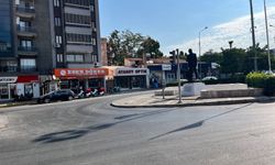 Telefonla konuşurken ölüm teğet geçti! :O anlar kamerada