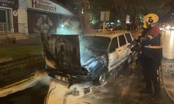 Aydın'da seyir halinde alev alan otomobil kullanılamaz hale geldi