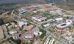 ADÜ’yü kazanan gençlere Sarıbaş’tan başarı mesajı