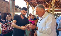 Başkan İtalya'dan döndü, pazara çıktı