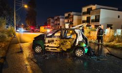 Nazilli'de duvara çarpan otomobil kül oldu