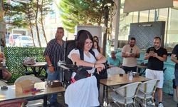 Didim'de yürek ısıtan dayanışma! Gülümsu hayatında ilk kez ayağa kalktı