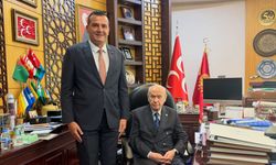 Burak Pehlivan, Devlet Bahçeli’yi ziyaret etti